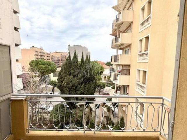 STUDIO A MENTON CENTRE VILLE