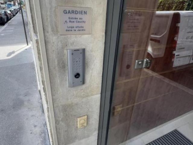 Studio à Paris 15Eme Arrondissement à louer Locagestion, expert en gestion locative