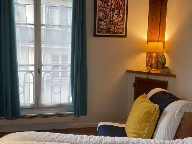 Studio à Paris Notre dame with great view!, Paris Amsterdam Apartments for Rent