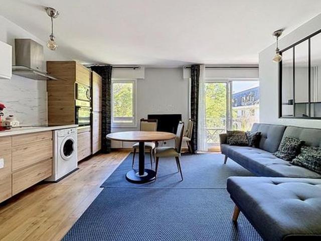 Appartement dans résidence avec piscine et tennis