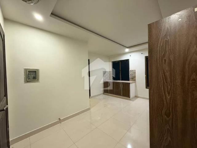 Studio Apartment Non Furnished Available For Rent