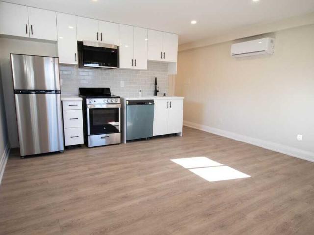 Studio Apartment for Rent at 184 Bradley Ave, Welland, ON L3B 1L5