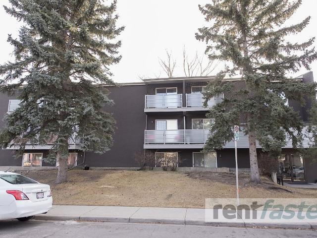 Studio Apartment for Rent at 2527 1 Ave Nw, Calgary, AB T2N 0C3 West Hillhurst