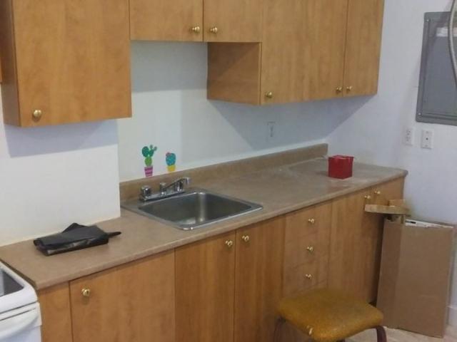 1 Bedroom Apartment for Rent at 6635 Avenue Fielding #A, Montréal, QC H4V 1N2 Loyola