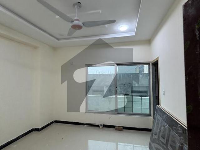 Studio Apartment For Rent In Gulberg Residencia D Markaz A Well Maintained Studio Apartment Is Available For Rent In The Heart Of Gulberg Residencia D Markaz. Perfect For Working Professionals, Students, Or Individuals Looking For A Comfortable Gulberg Greens