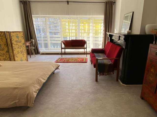 Studio apartment for rent in Stalingrad, Brussels