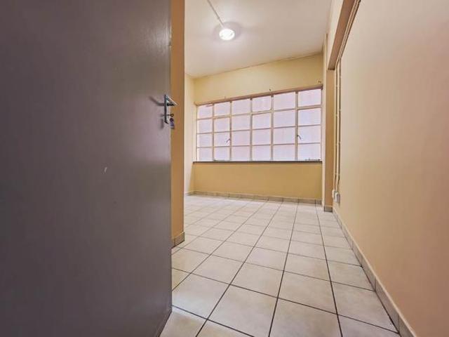Studio Apartment in Marshalltown