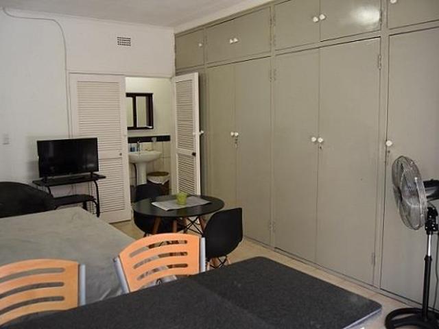 Studio apartment in Morningside