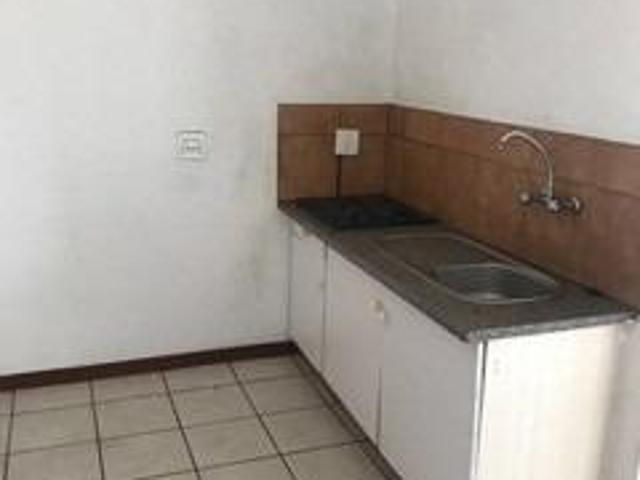 Studio apartment in Morningside