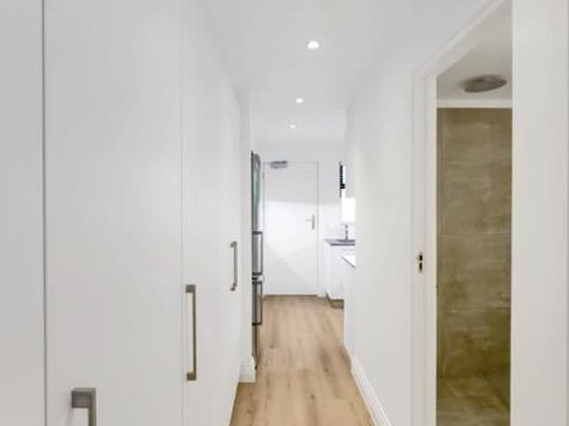 Studio Apartment in Newlands