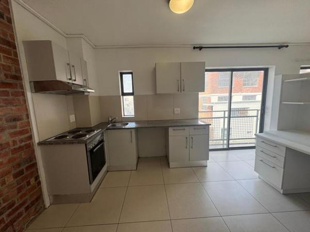 Studio Apartment in Observatory