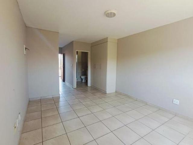 Studio Apartment in Annlin