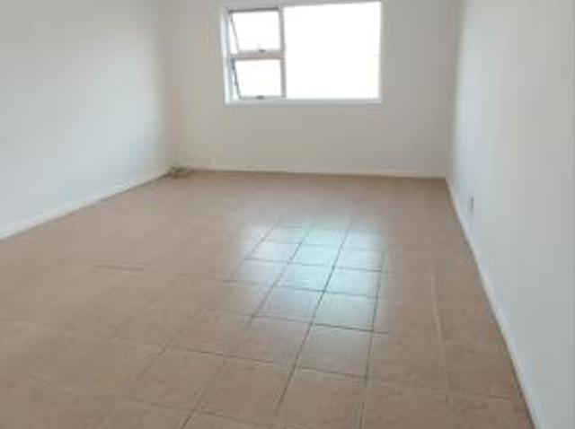 Studio apartment in Bellville Central