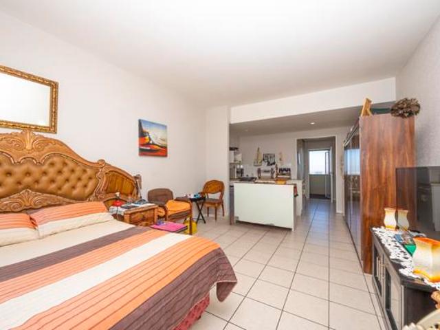 Studio Apartment in Bellville Central