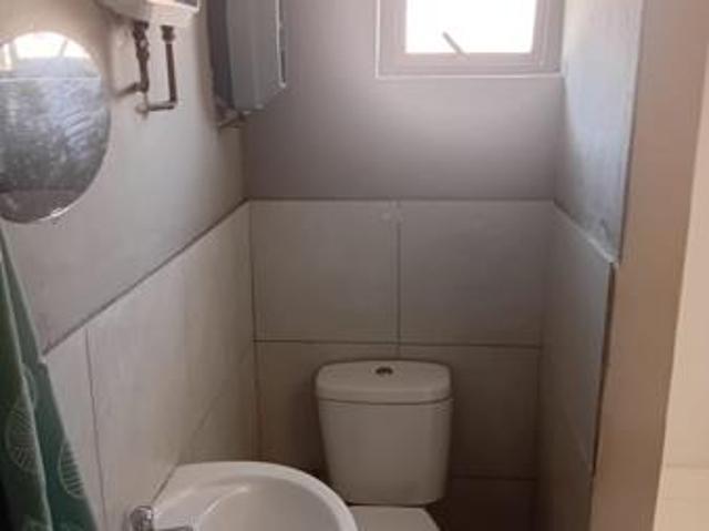 Studio Apartment in Berea West