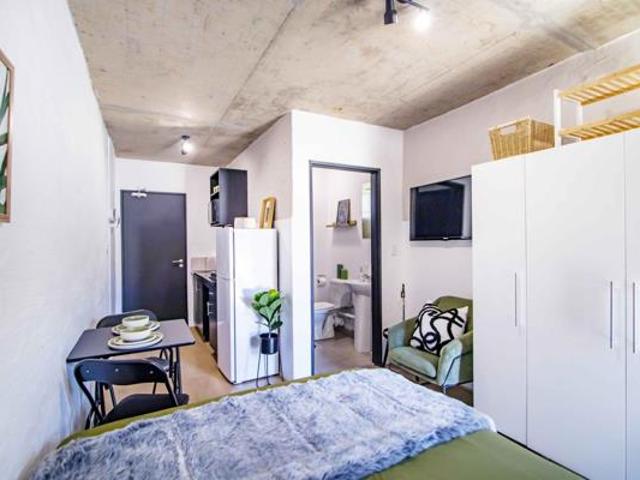Studio Apartment in Bramley North