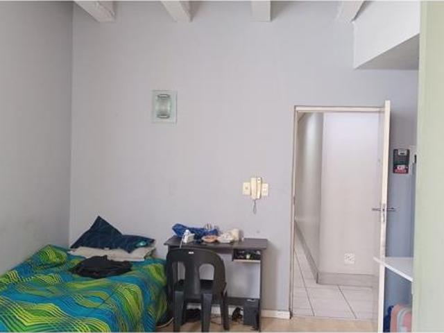 Studio apartment in Braamfontein
