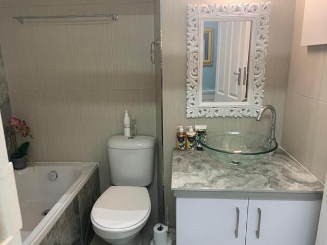 Studio apartment in Cape Town City Centre