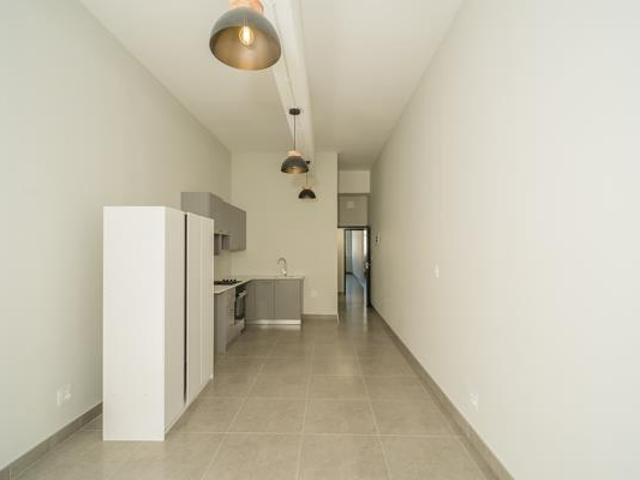 Studio apartment in Cape Town City Centre