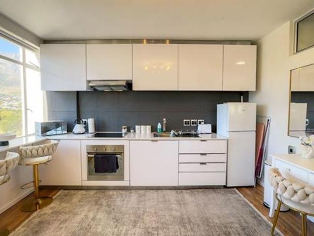 Studio Apartment in Cape Town City Centre
