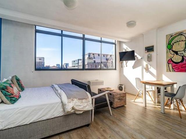 Studio Apartment in Cape Town City Centre