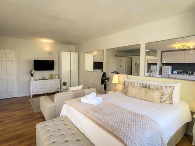 Studio Apartment in Cape Town City Centre