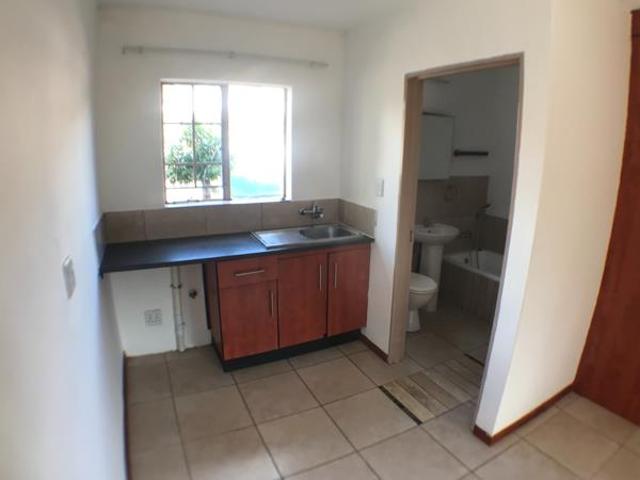 Studio apartment in Capital Park