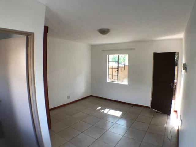 Studio apartment in Capital Park