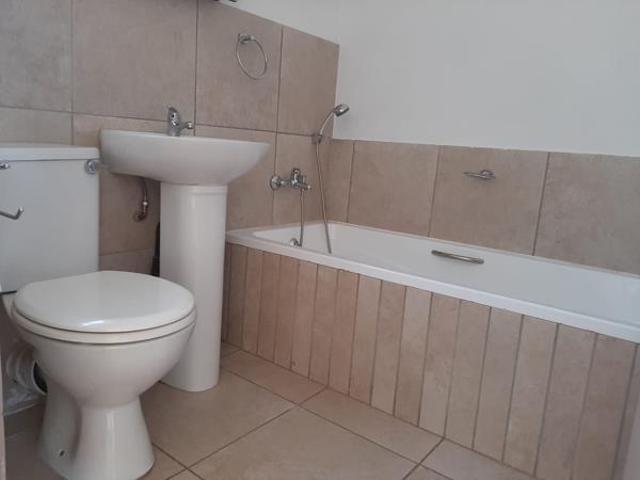 Studio Apartment in Capital Park