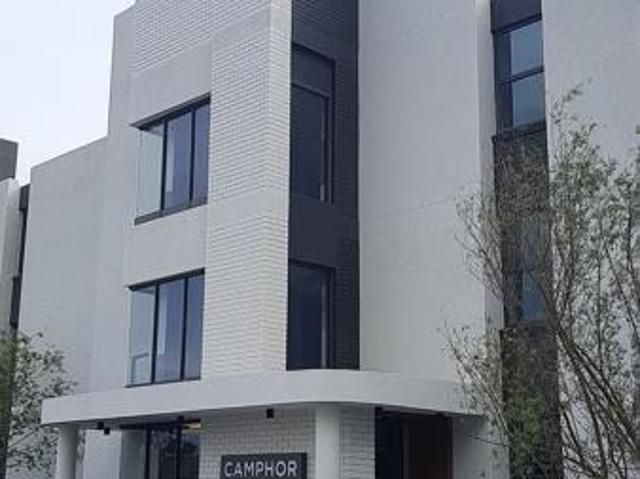 Studio apartment in Century City