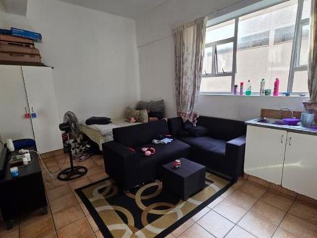 Studio apartment in Durban CBD