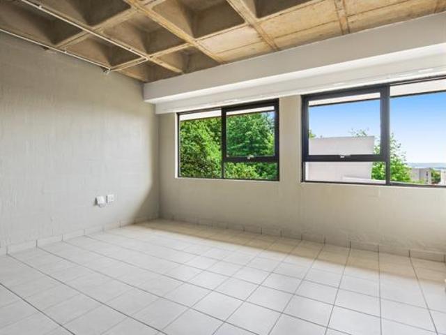 Studio Apartment in Ferndale