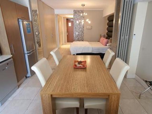 Studio Apartment in Foreshore