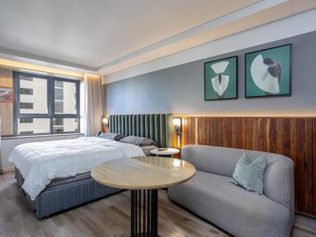 Studio Apartment in Foreshore