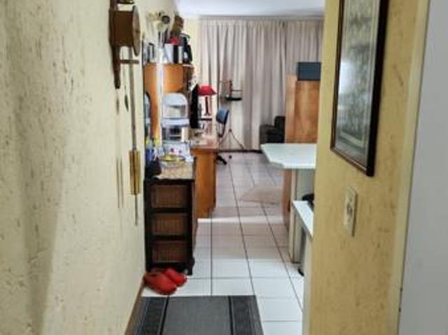 Studio apartment in Fourways Gardens