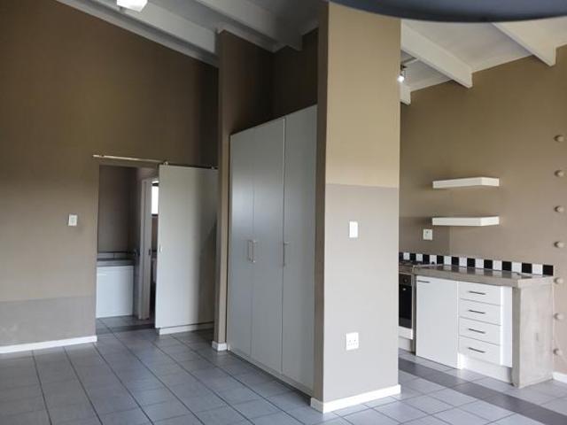 Studio Apartment in Fourways