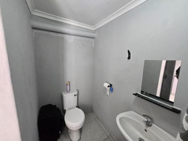 Studio apartment in Germiston South