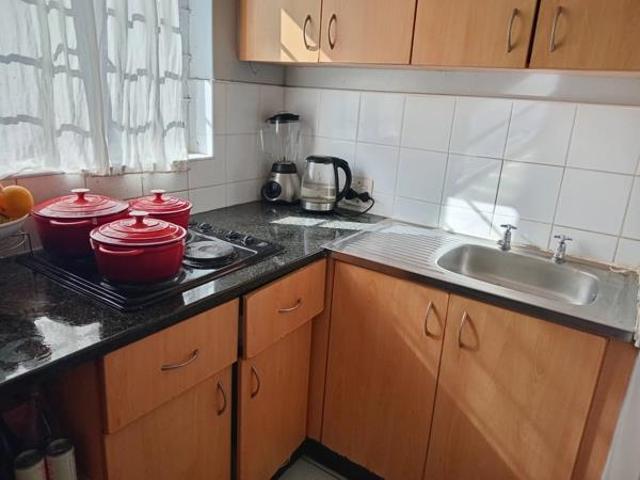 Studio Apartment in Glenwood