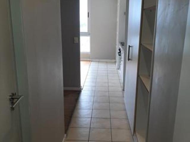 Studio apartment in Goodwood Central