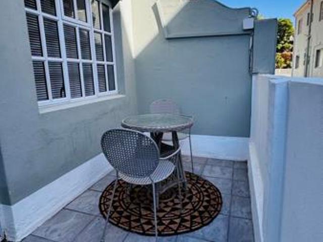 Studio Apartment in Green Point