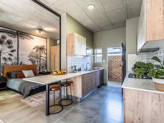 Studio apartment in Hazelwood