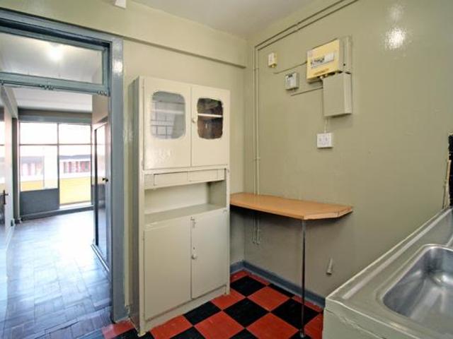 Studio Apartment in Hillbrow