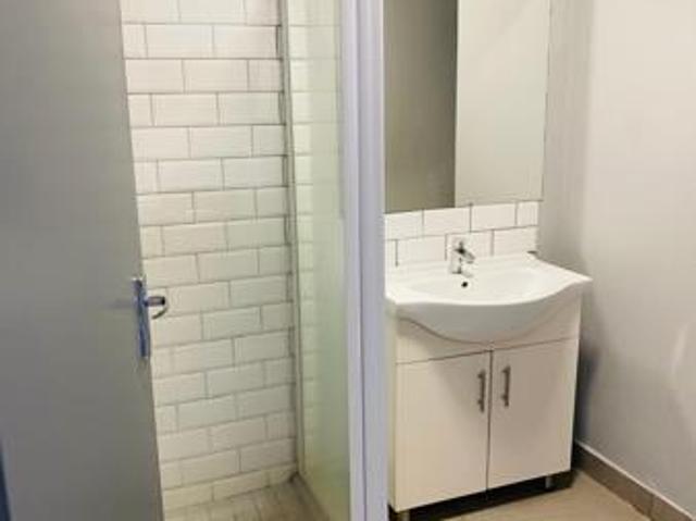 Studio Apartment in Houghton Estate