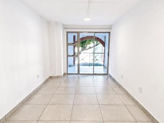 Studio apartment in Illovo