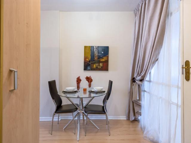 Studio apartment in Illovo