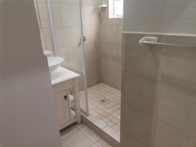 Studio apartment in Jeffreys Bay Central