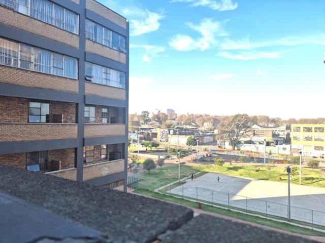 Studio Apartment in Jeppestown