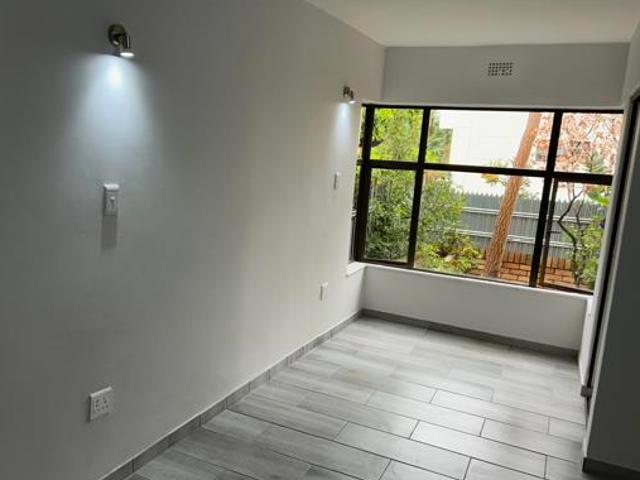 Studio Apartment in Kenilworth Upper