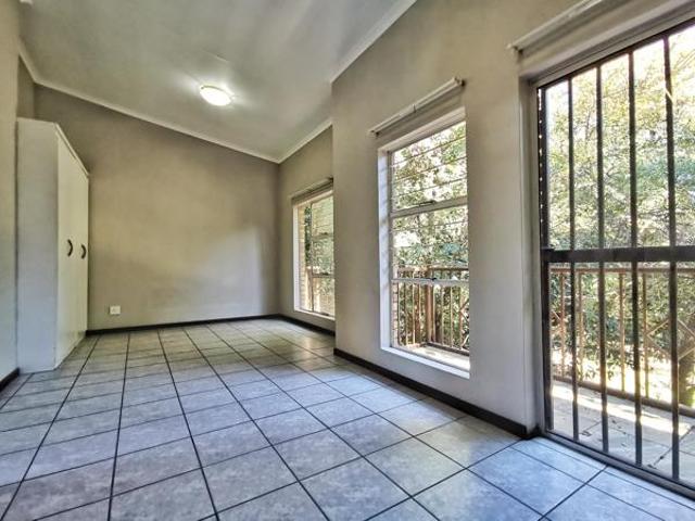 Studio Apartment in Linden