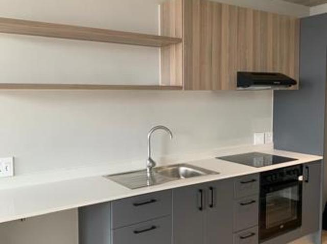 Studio Apartment in Pinelands